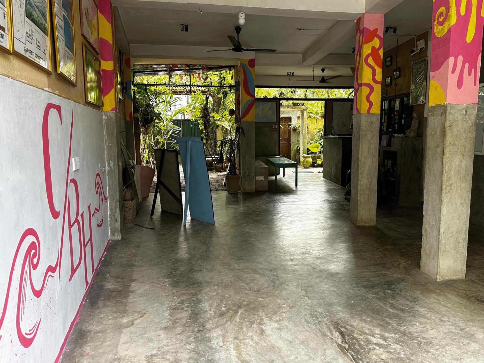 Cycling Backpacker Hostel & Cafe Unawatuna Eksteriør billede
